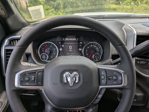 New 2026 RAM 3500 Big Horn AWD/4WD image 21