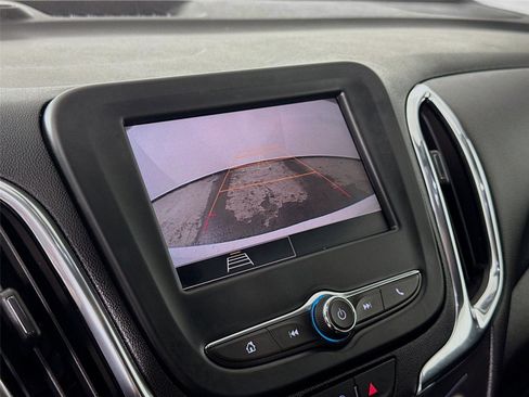 Used 2022 Chevrolet Equinox LT image 13