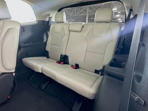 Used 2020 Kia Telluride S FWD image 30
