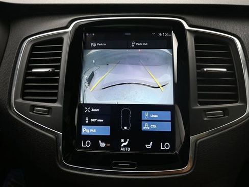 Used 2017 Volvo XC90 T6 Momentum w/ Vision Package AWD/4WD image 12