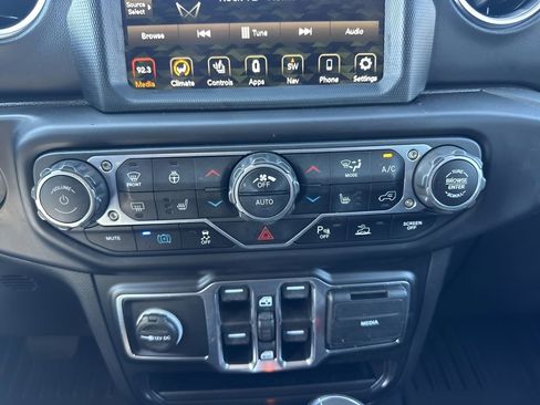 Used 2021 Jeep Wrangler Unlimited Sahara 4xe w/ Cold Weather Group image 17