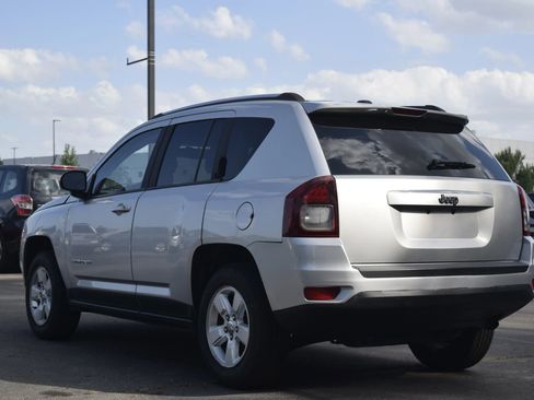 Used 2014 Jeep Compass Sport w/ Power Value Group FWD image 2
