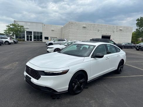 Certified 2024 Honda Accord Sport image 9