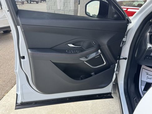 Used 2020 Jaguar E-PACE Checkered Flag image 35