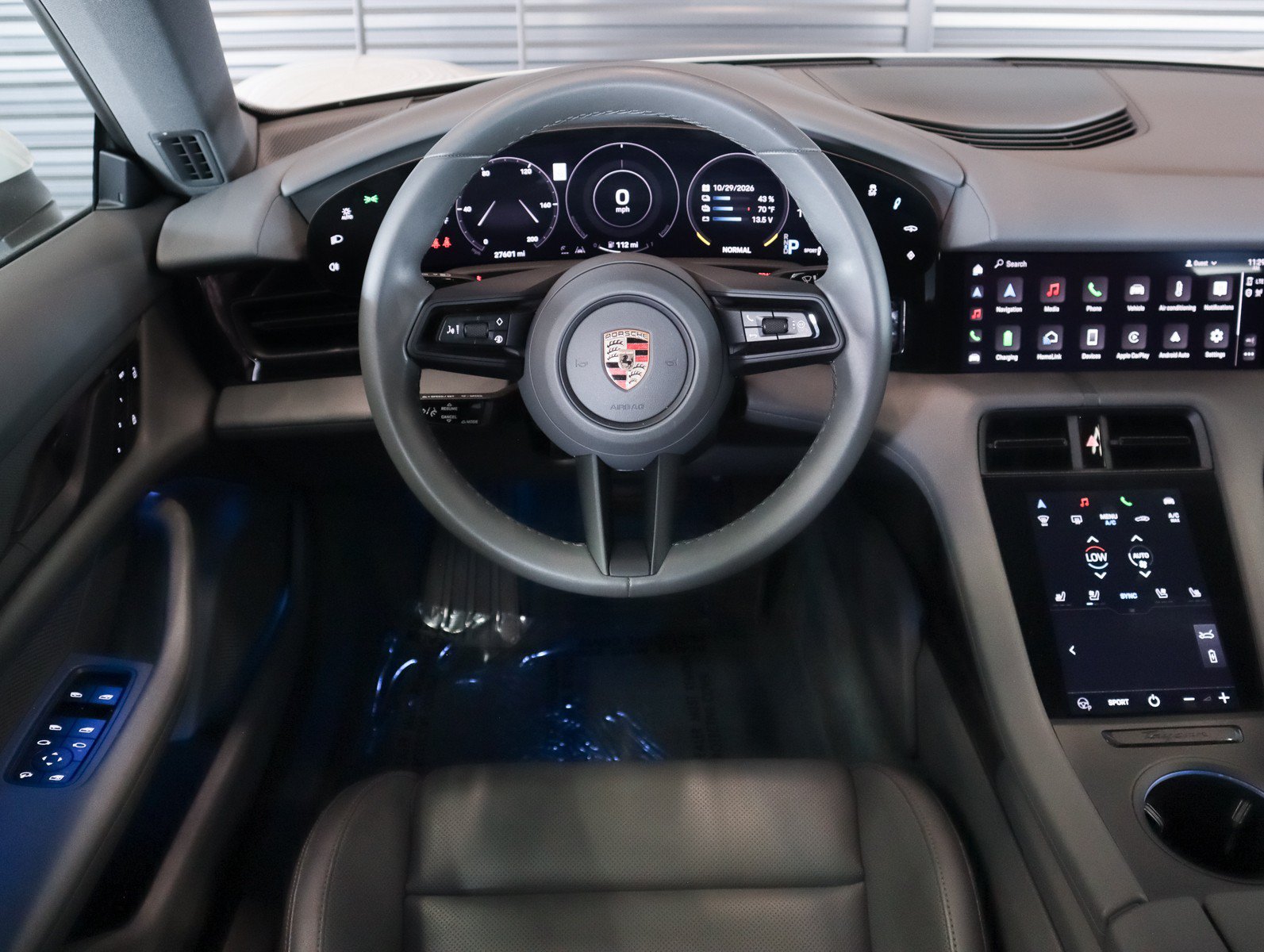 Certified 2024 Porsche Taycan w/ Premium Package RWD image 15
