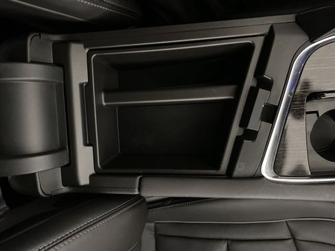 Used 2021 Buick Enclave Avenir w/ Avenir Technology Package image 19