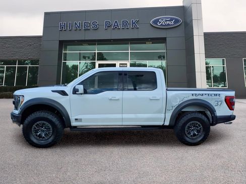 Used 2021 Ford F150 Raptor w/ Raptor 37 Performance Package AWD/4WD image 4