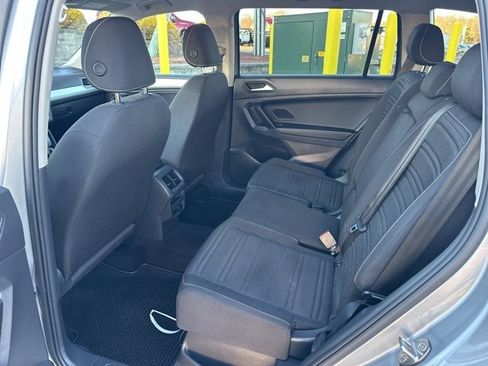 Used 2022 Volkswagen Tiguan S image 44