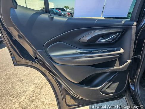 Certified 2023 GMC Terrain SLT w/ LPO, Floor Liner Package FWD image 25