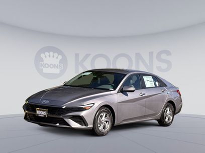 New 2025 Hyundai Elantra SE w/ Cargo Package