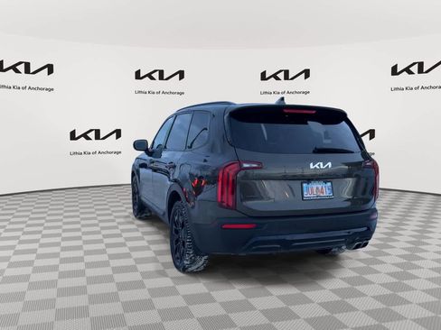 Used 2022 Kia Telluride EX w/ EX Premium Package image 7