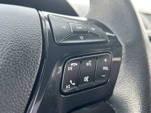 Used 2017 Ford Explorer XLT w/ Equipment Group 202A image 12