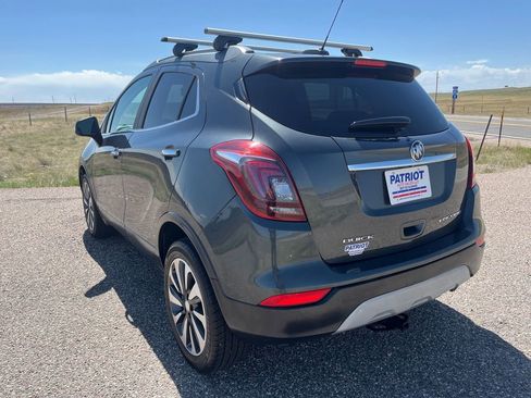 Used 2018 Buick Encore Essence FWD image 3
