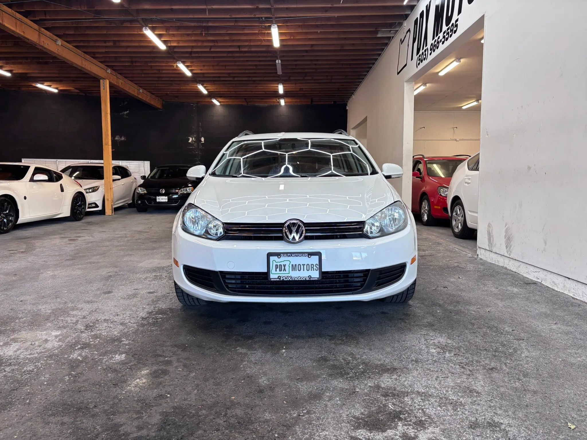Used 2012 Volkswagen Jetta TDI FWD image 3