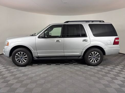 Used 2017 Ford Expedition XLT AWD/4WD image 6