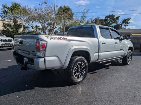 Used 2023 Toyota Tacoma TRD Sport image 4