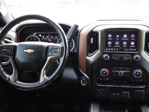 Used 2020 Chevrolet Silverado 3500 High Country w/ Technology Package AWD/4WD image 25