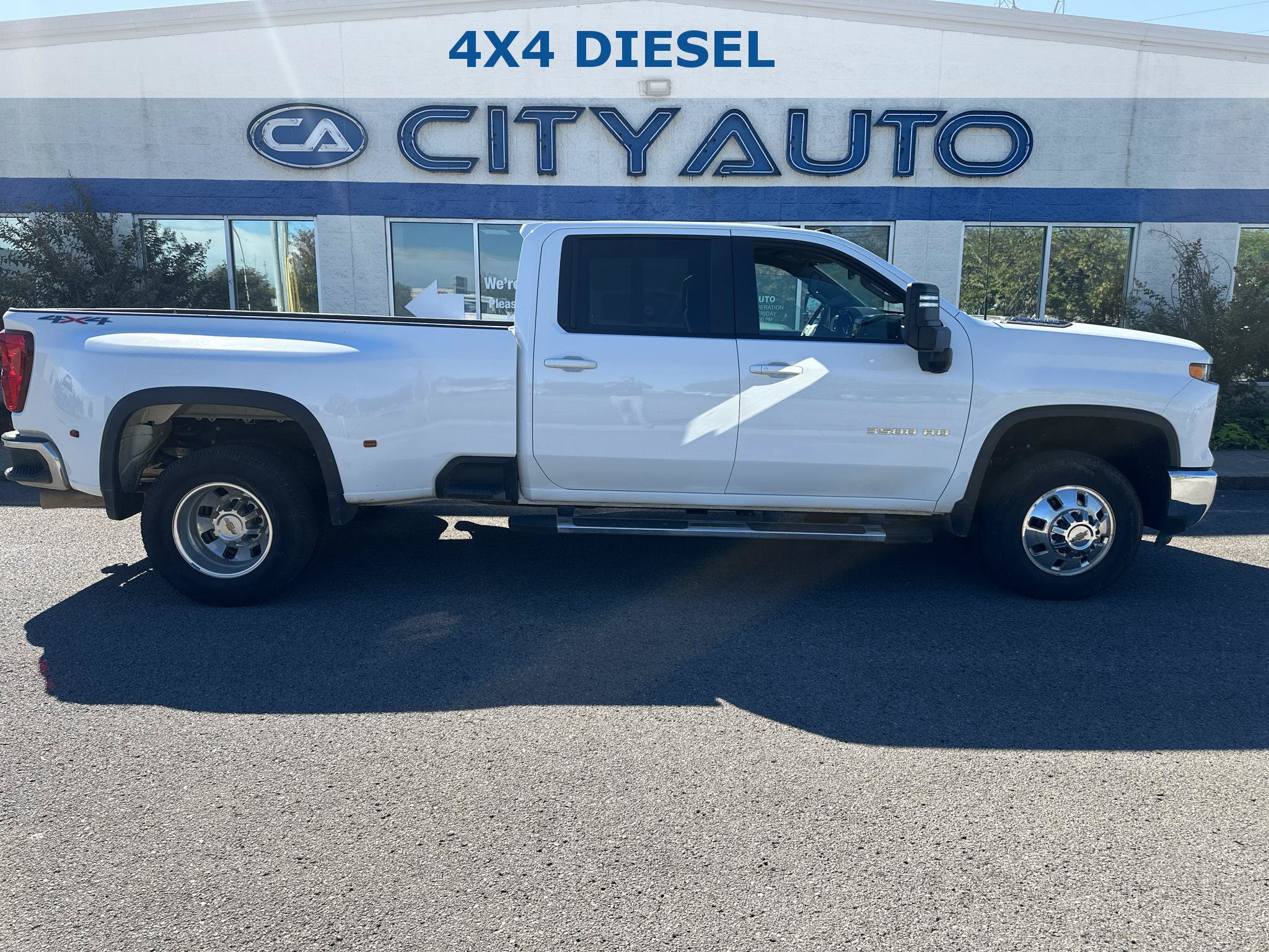 Used 2025 Chevrolet Silverado 3500 LT w/ Safety Package AWD/4WD image 3