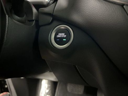 Certified 2023 Chevrolet Equinox LT FWD image 17