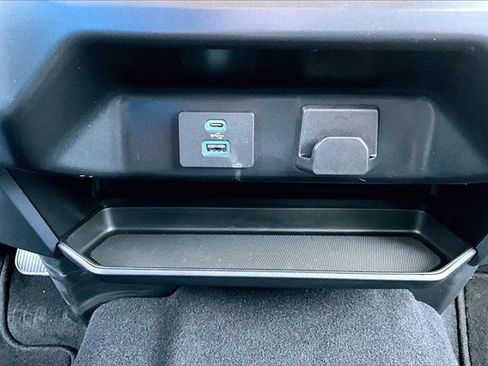 Used 2023 Ford F150 XLT image 24