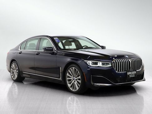 Used 2020 BMW 750i xDrive w/ Executive Package AWD/4WD image 7
