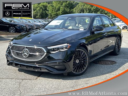 New 2026 Mercedes-Benz E 450 4MATIC Sedan image 1