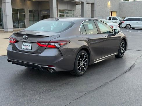 Certified 2023 Toyota Camry SE image 3