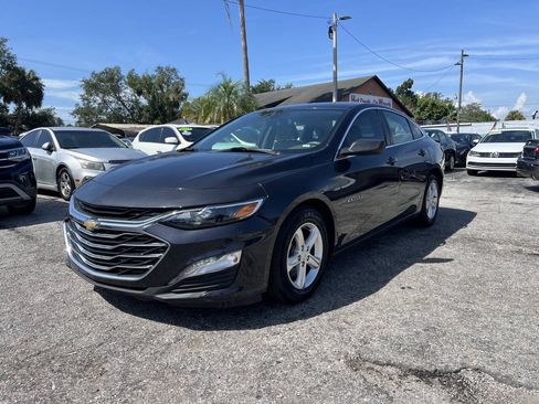 Used 2022 Chevrolet Malibu LS FWD image 3