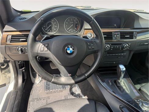 Used 2012 BMW 335i xDrive Coupe AWD/4WD image 12