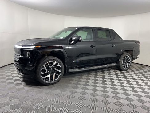 New 2025 Chevrolet Silverado EV RST image 2