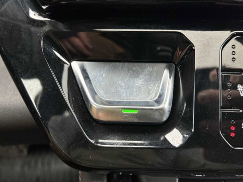 Certified 2022 GMC Sierra 1500 AT4 w/ Technology Package image 22