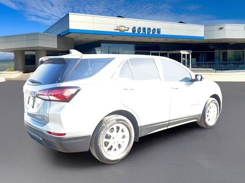 Used 2023 Chevrolet Equinox LT image 8