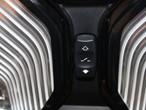 Used 2024 BMW 330e image 53