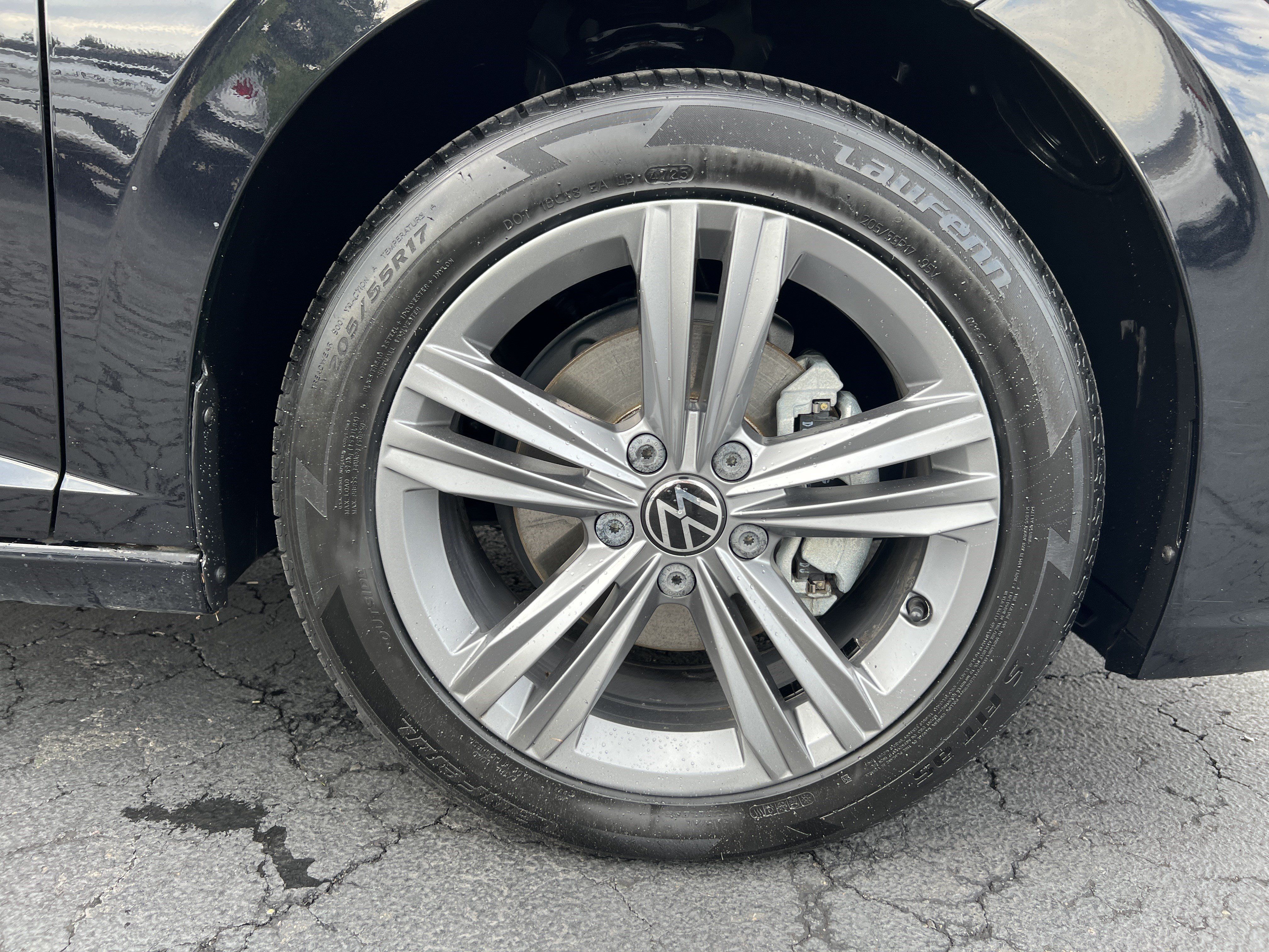 Used 2024 Volkswagen Jetta SE FWD image 10