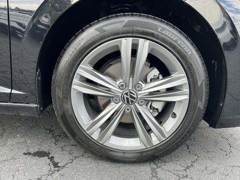 Used 2024 Volkswagen Jetta SE FWD image 10