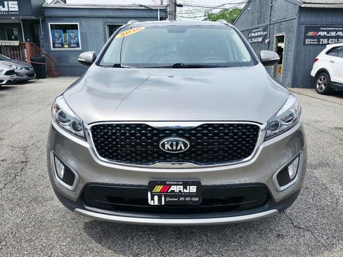 Used 2016 Kia Sorento EX FWD image 2