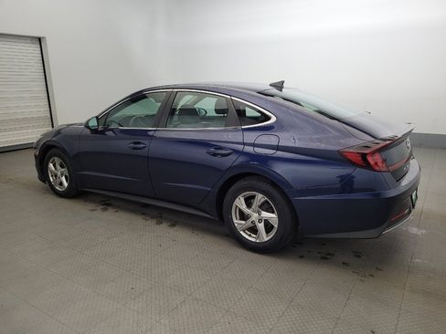 Used 2021 Hyundai Sonata SE w/ Preferred Accessory Package FWD image 3