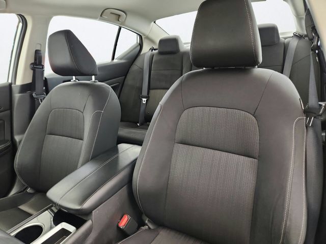 Used 2024 Nissan Altima 2.5 SV FWD image 10