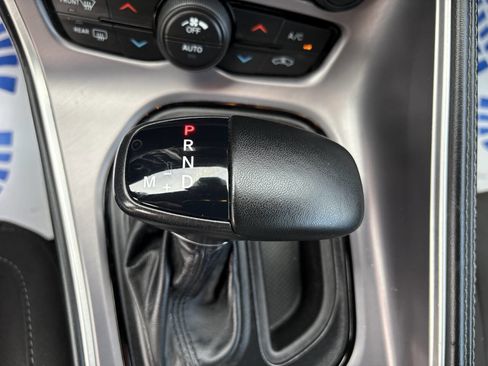 Used 2022 Dodge Challenger GT image 30