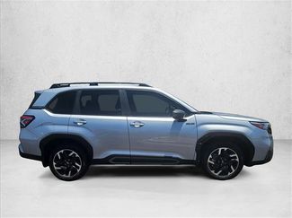 Used 2025 Subaru Forester Limited w/ Popular Package AWD/4WD video 4