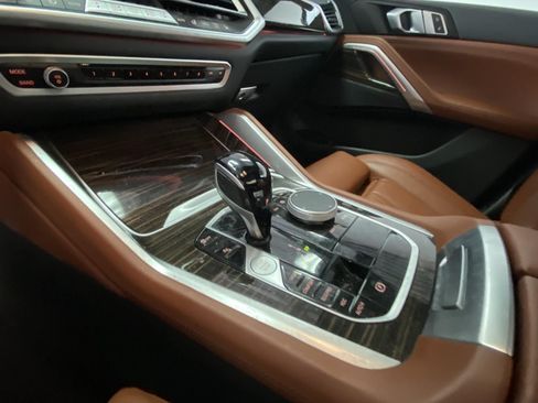 Used 2023 BMW X6 xDrive40i w/ M Sport Package AWD/4WD image 22