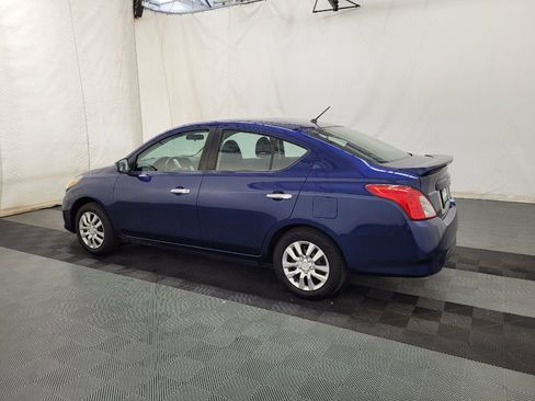 Used 2019 Nissan Versa SV FWD image 3
