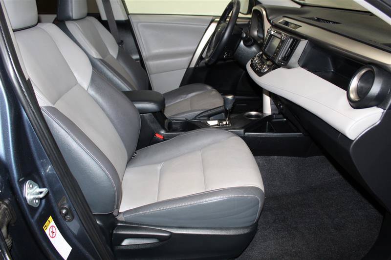 Used 2013 Toyota RAV4 Limited AWD/4WD image 21