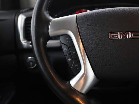 Used 2017 GMC Acadia Limited SLT image 29