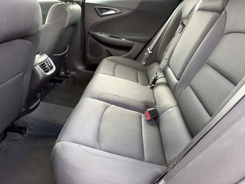 Used 2025 Chevrolet Malibu LT FWD image 17