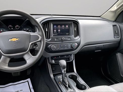 Used 2022 Chevrolet Colorado W/T w/ WT Convenience Package AWD/4WD image 6