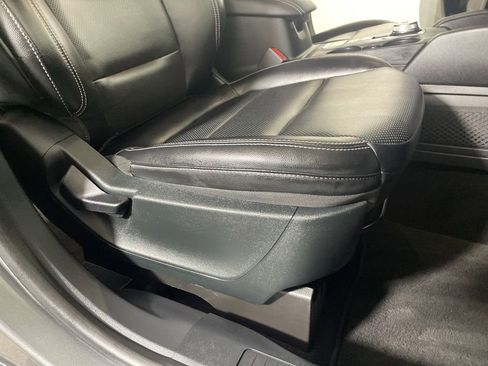 Used 2022 Ford Escape SEL w/ Technology Package AWD/4WD image 24