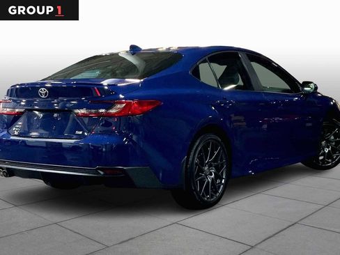 Certified 2025 Toyota Camry SE w/ Convenience Package image 12