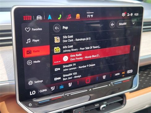 New 2025 Volkswagen ID. Buzz 1st Edition image 16