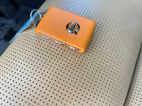 Used 2023 Volvo XC60 B5 Ultimate w/ Climate Package image 36